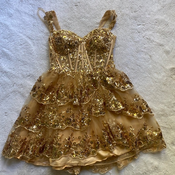 KissProm Dresses & Skirts - KissProm hoco dress, Size 2, Gold